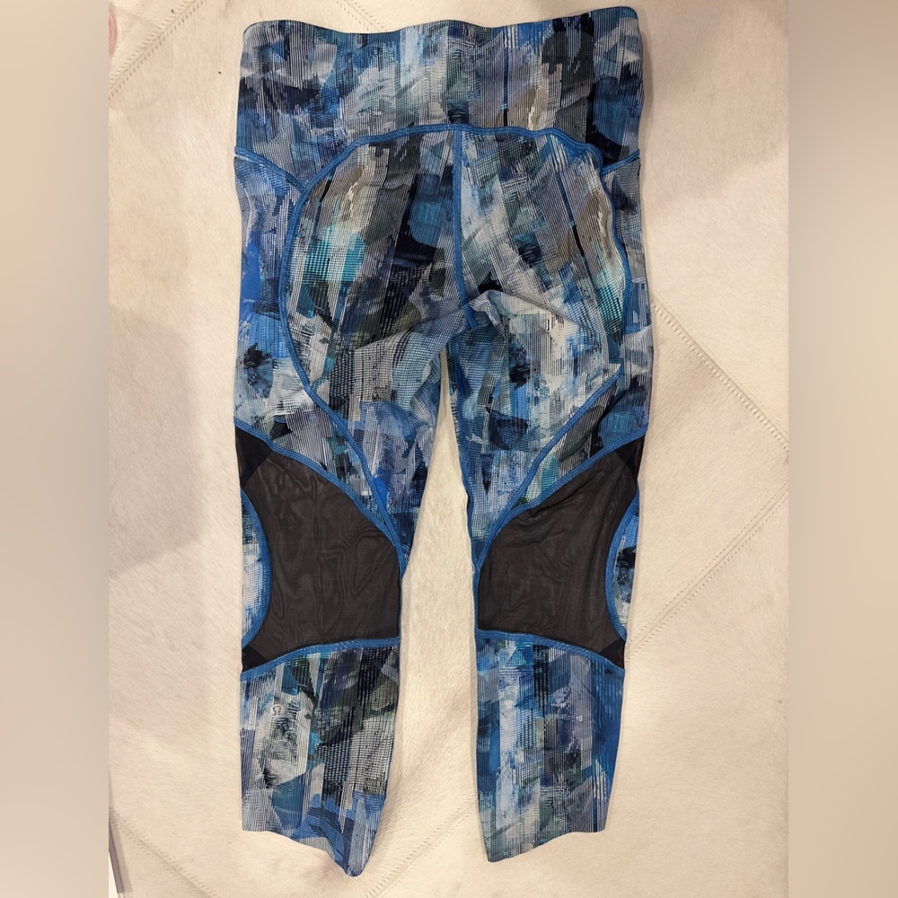 Lululemon Cropped Leggings 17”